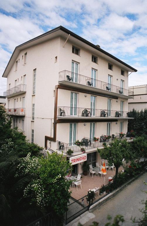 Hotel Trinidad Rimini Exterior photo